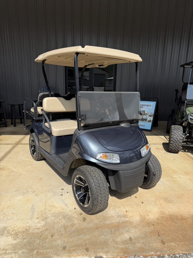 2018 E-Z-GO RXV