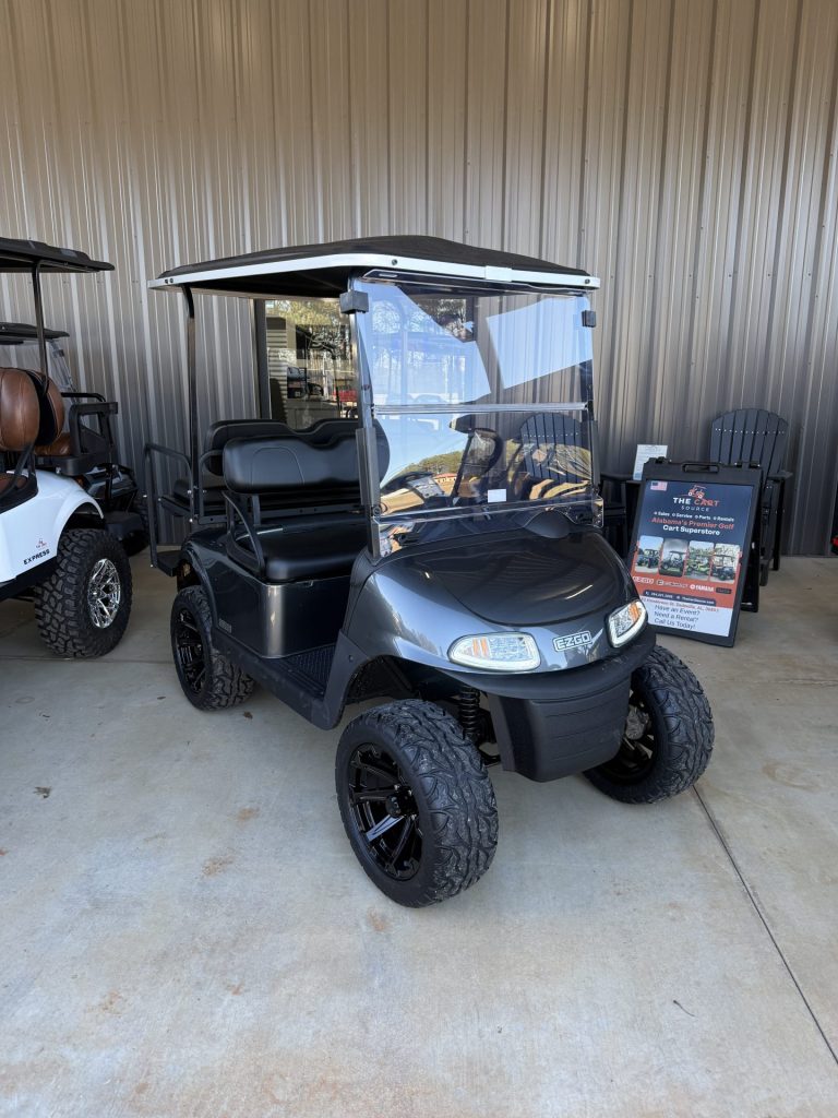 2022 E-Z-GO RXV